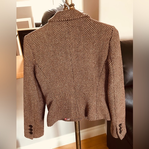 Zara Basic, Women’s Small, Fitted, Diagonal Pattern Blazer, Warm Polyester/Wool. - Picture 3 of 12